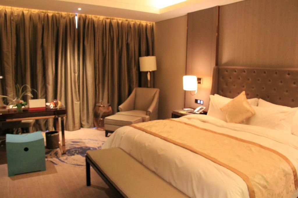 Howard Johnson Qinlu Plaza Yingtan Luaran gambar